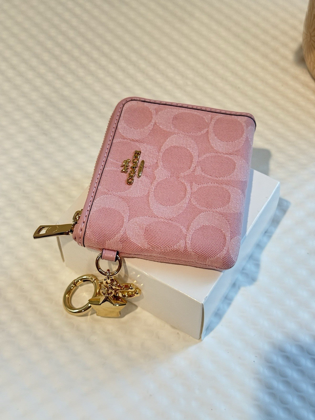 Coach Small Corner Zip Wallet In Signature Denim With Charms NWT