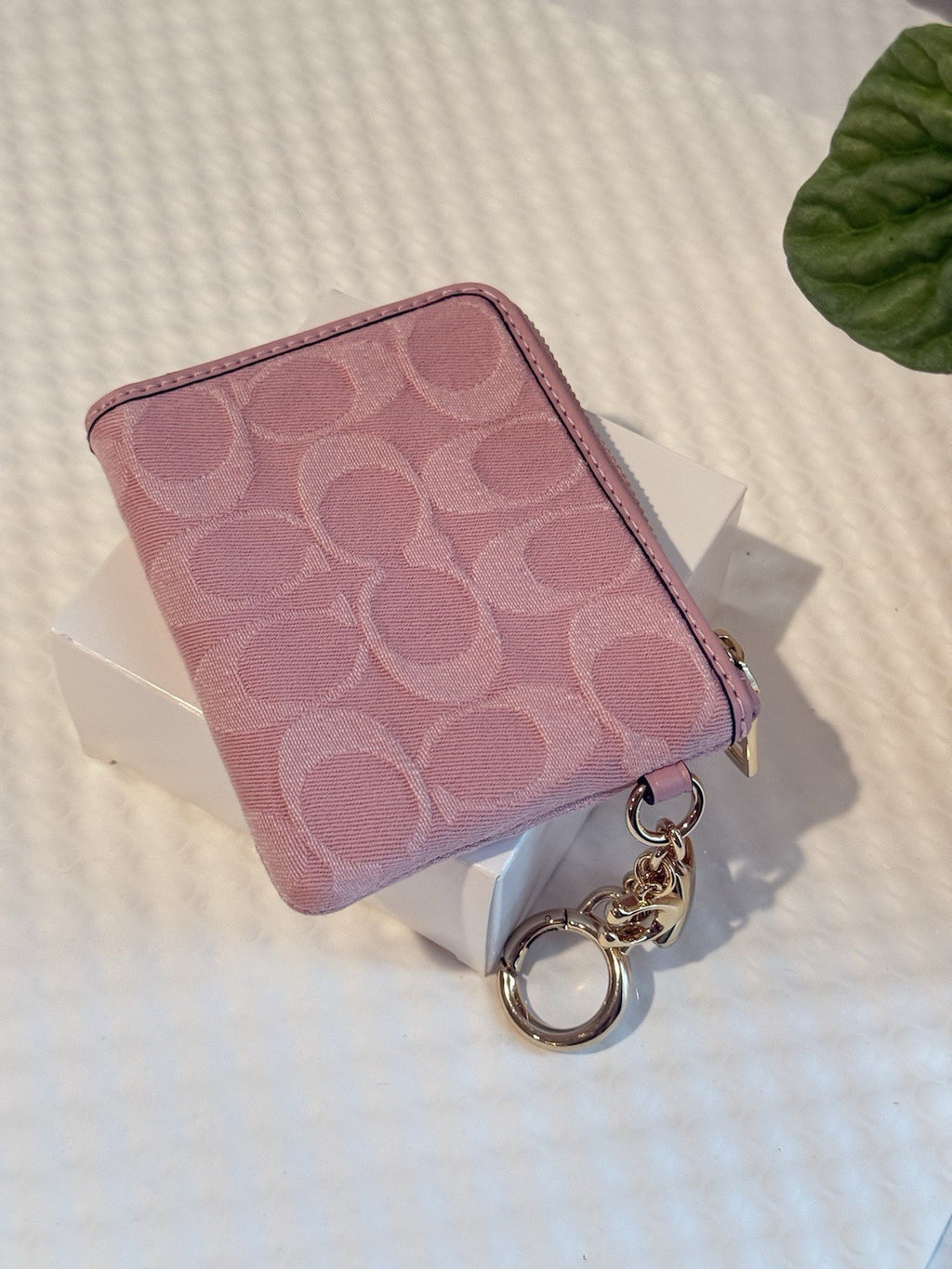 Coach Small Corner Zip Wallet In Signature Denim With Charms NWT