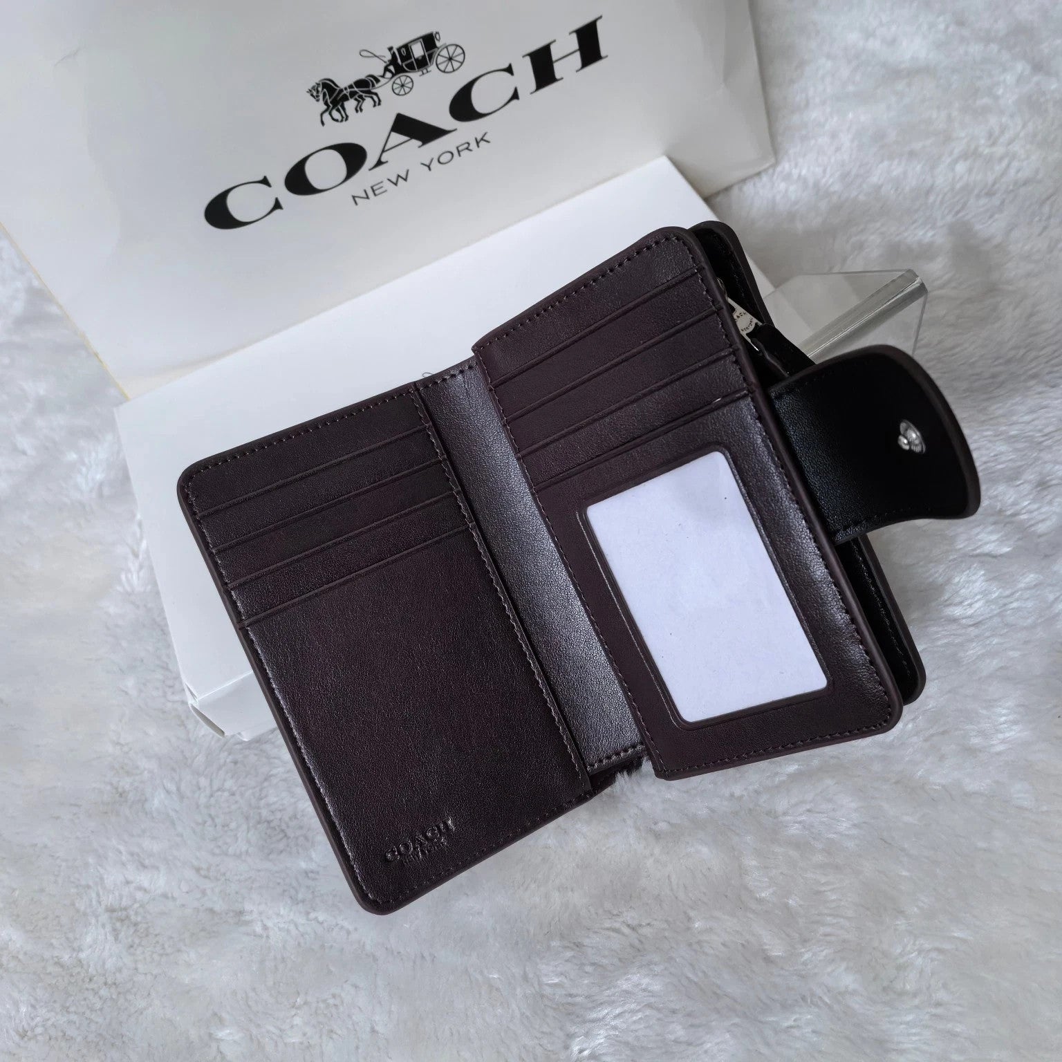 COACH Medium Corner Zip Wallet With Signature CM241 Black outlet New with Box