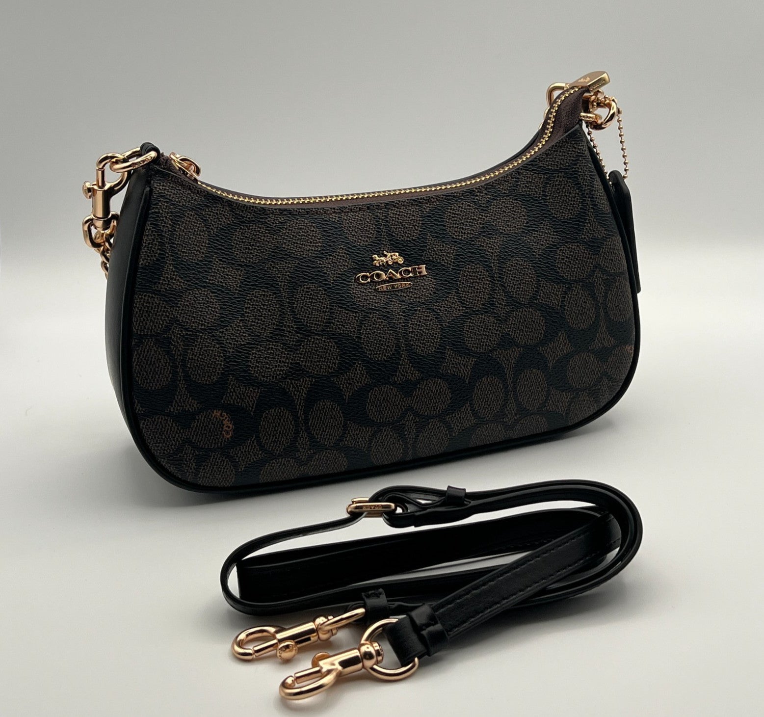 Coach Outlet Teri Brown Shoulder Women's Bag Signature Canva NWT
