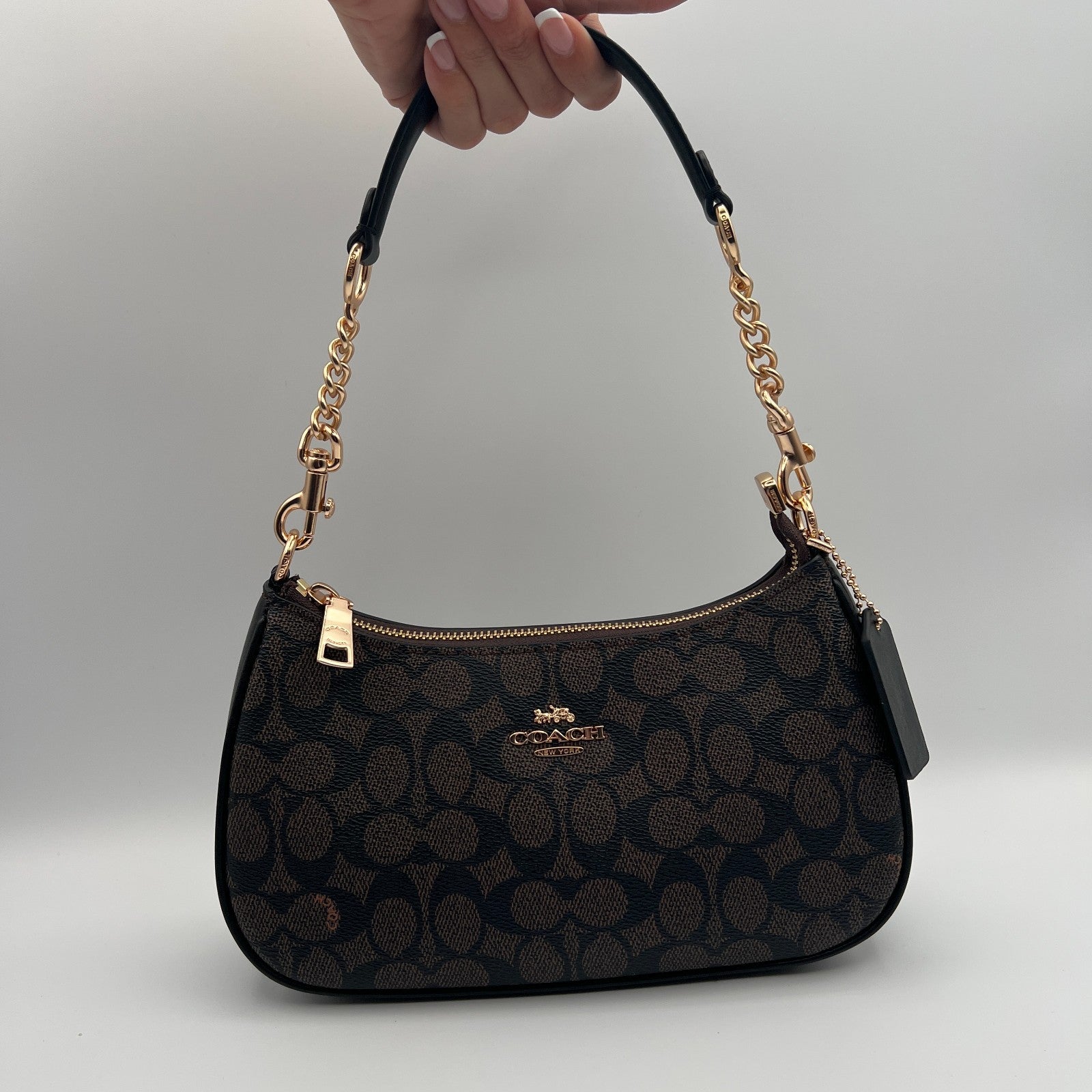 Coach Outlet Teri Brown Shoulder Women's Bag Signature Canva NWT